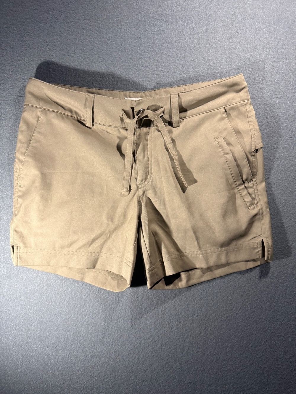 Magellan Outdoors Khaki Polyester Women's Shorts Size S